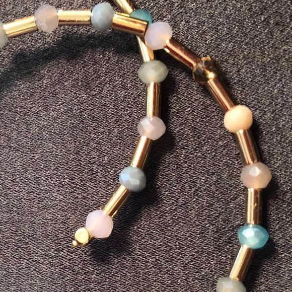 Hudson's Bay Shades of Sea Double-Layer Stone Necklace and Earrings Set. - Picture 8 of 10